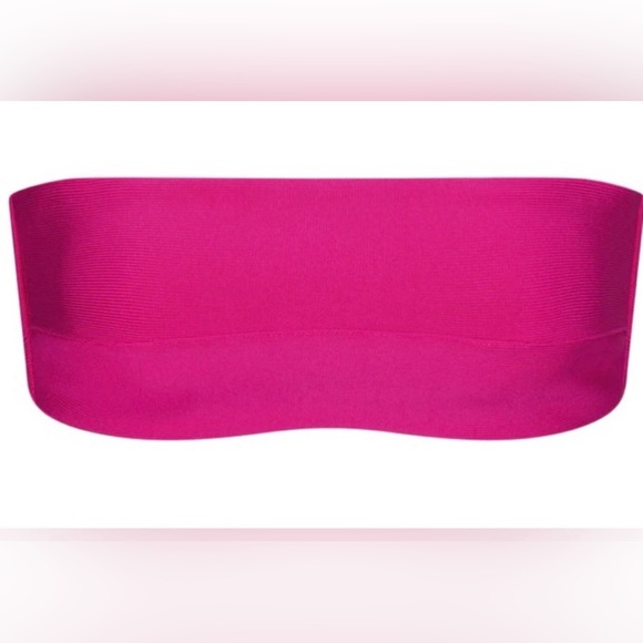 NWT SKIMS MAGENTA KNIT BEACHWEAR MINI SKIRT & CROP SET - Picture 3 of 3